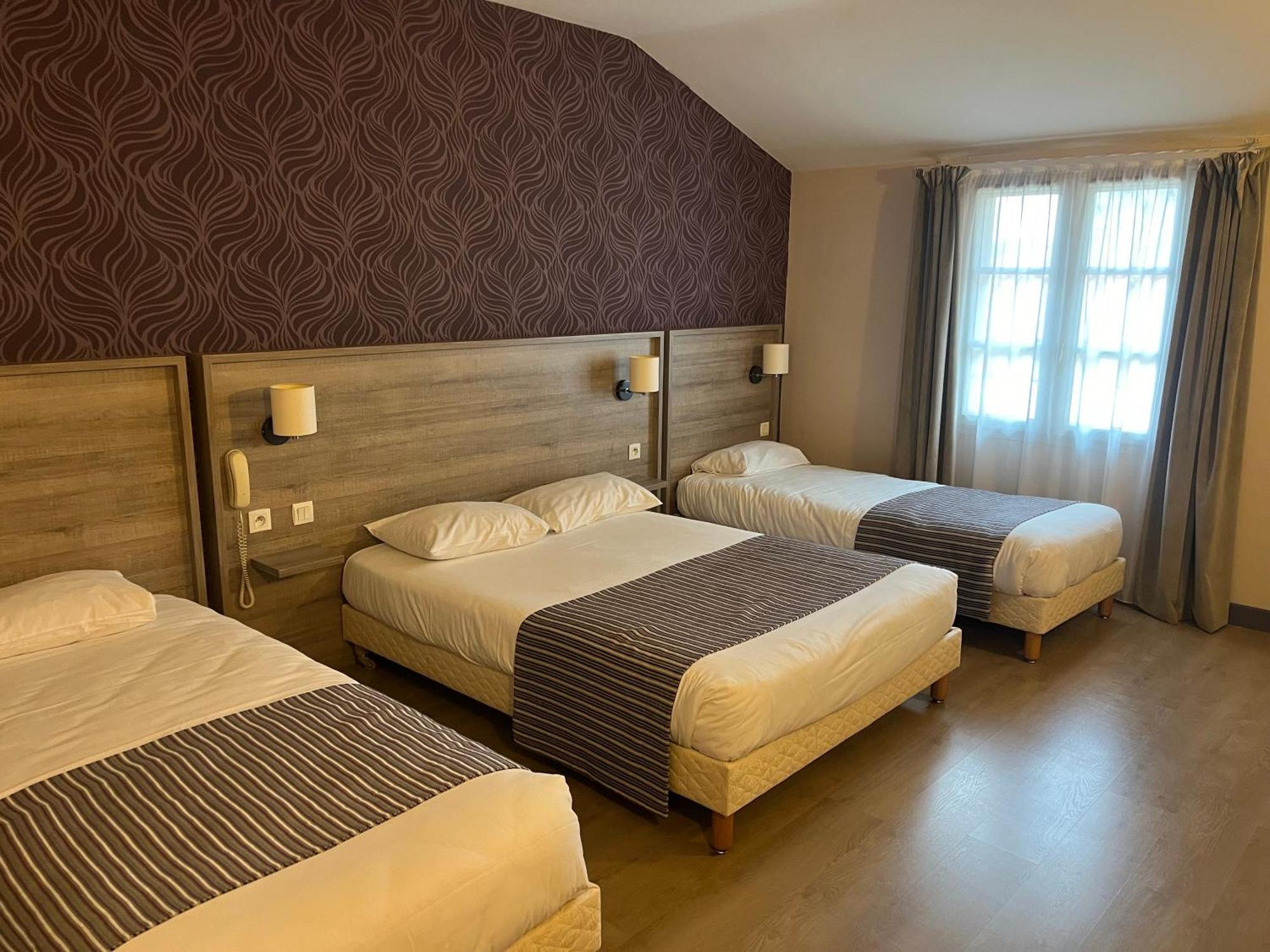Logis Hotel Le Saint Georges Vivonne Exterior foto
