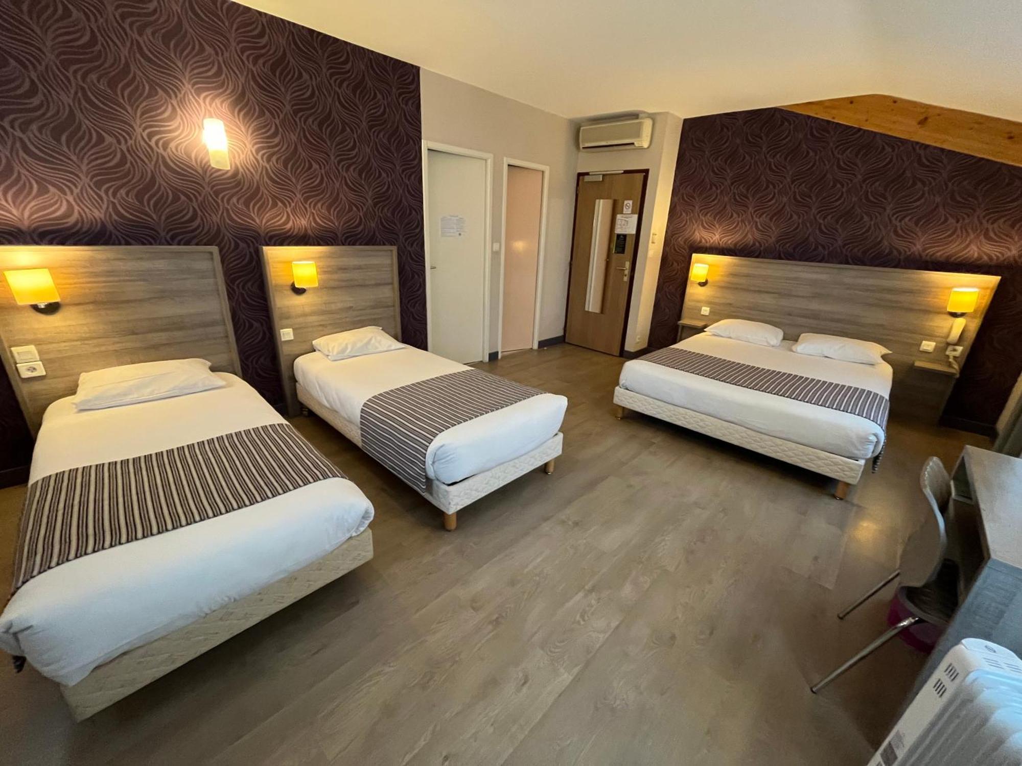 Logis Hotel Le Saint Georges Vivonne Exterior foto