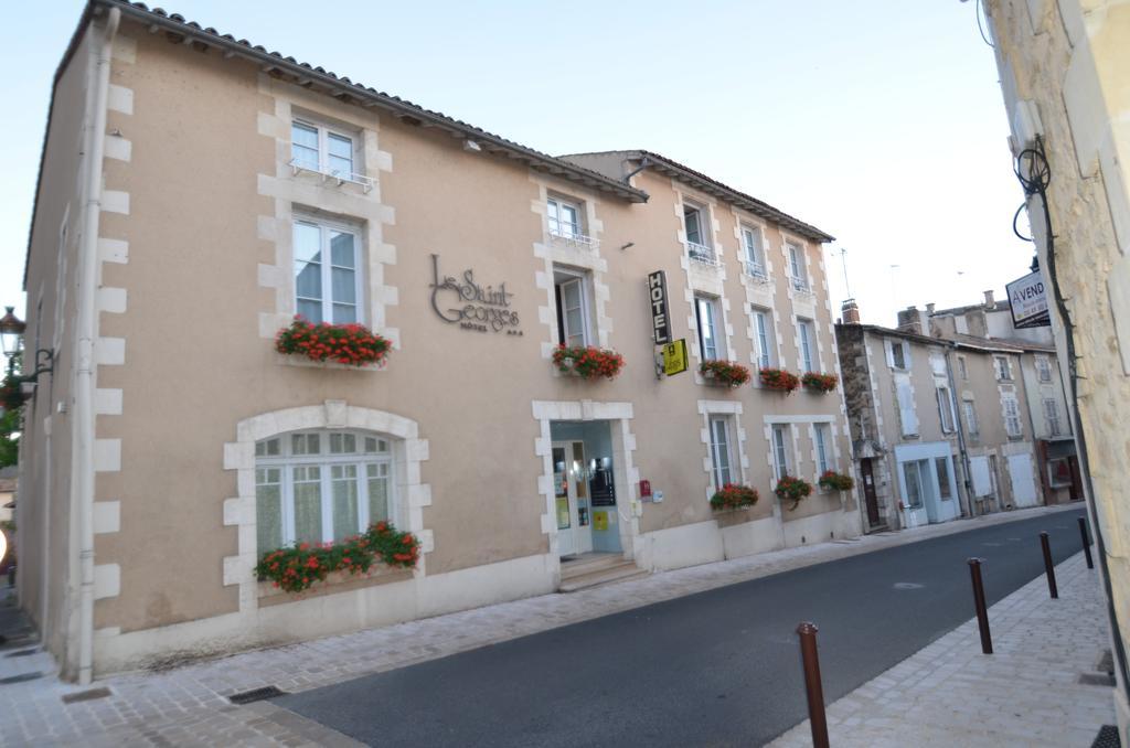Logis Hotel Le Saint Georges Vivonne Exterior foto
